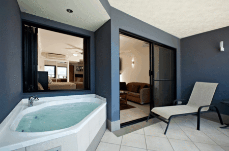 Waterfront Whitsunday Retreat - thumb 2