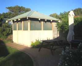 Elliston Apartments - Accommodation Perth 2