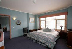 Man From Snowy River Hotel - Accommodation Perth 1
