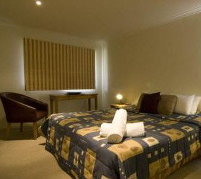 The Stables Resort - Accommodation Perth 5