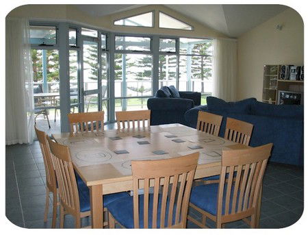 Port Lincoln Foreshore Apartments - Accommodation Perth 1
