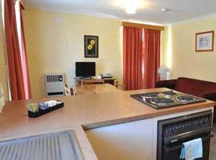 Alanvale Apartments & Motor Inn - Perth Resorts 4
