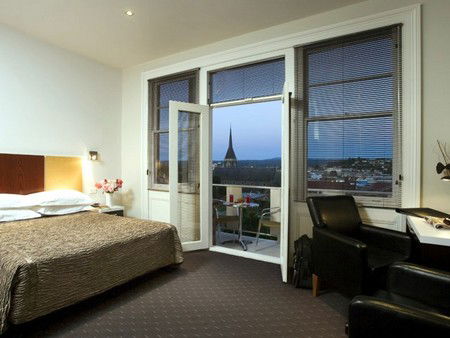 Auldington - Accommodation Perth 2