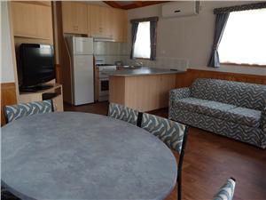 Victor Harbour Holiday & Cabin Park - Accommodation Perth 1