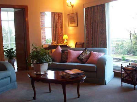 Riverside TAS Accommodation Perth