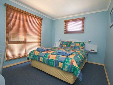 Strahan Bungalows - Accommodation Perth 1