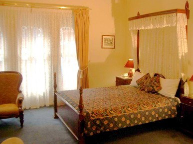 Quality Inn Macquarie Manor - Accommodation Perth 1