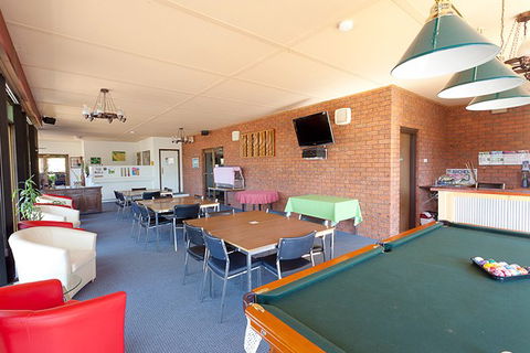 Statesman Motor Inn - Accommodation Perth 3