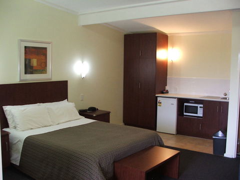 Comfort Inn Scotty's - Accommodation Perth 1