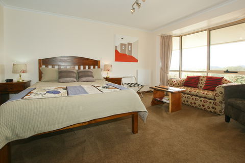 Sherwood View Accommodation - Accommodation Perth 6