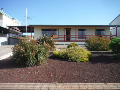Kenny's Retreat - Perth Resorts 0