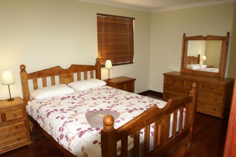 Four Elements Farmstay - Accommodation Perth 0