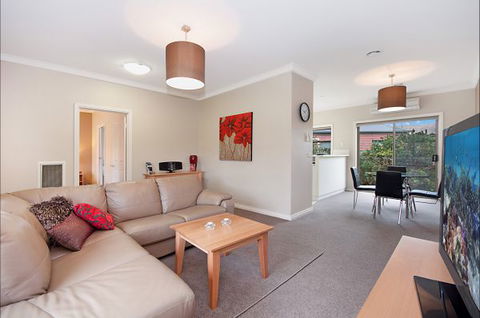 Hamilton Accommodation - Accommodation Perth 1