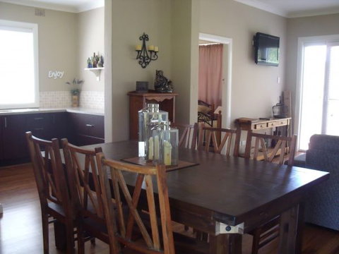 White Cedars Cottage - Perth Resorts 1