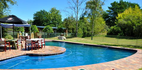 Alpine Inn - Accommodation Perth 0
