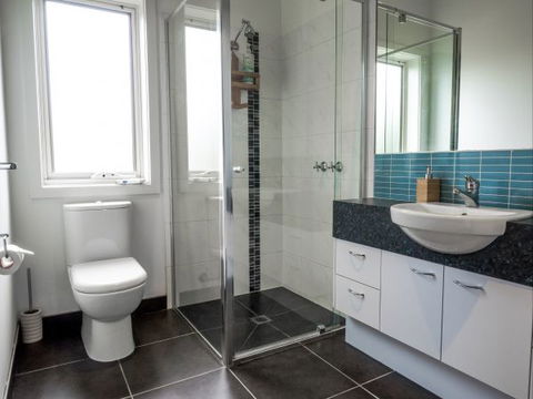 Alice's Palace Ocean Grove - Accommodation Perth 8