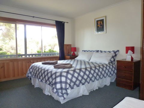 Arties Cottage Accommodation - Accommodation Perth 2