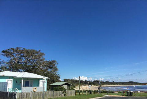Aurora Beachfront Cottage - Accommodation Perth 6