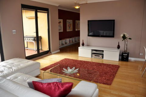 Best Apartment In The Heart Of Sydney’s Little Italy - Perth Resorts 2