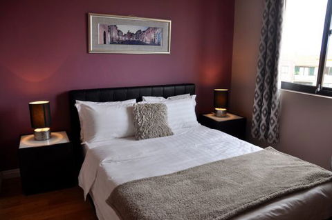 Best Apartment In The Heart Of Sydney’s Little Italy - Perth Resorts 5