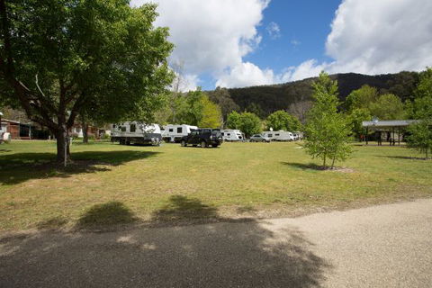 Bright Freeburgh Caravan Park - Accommodation Perth 0