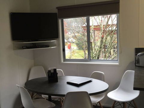 Bright Freeburgh Caravan Park - Accommodation Perth 5