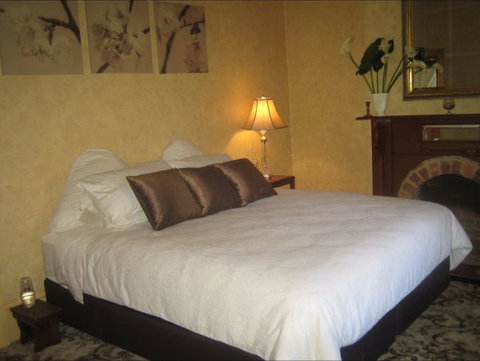 Bunjil Farm - Accommodation Perth 2