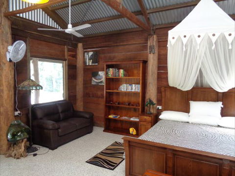 Byfield Cabins On Waterpark Creek - Accommodation Perth 2