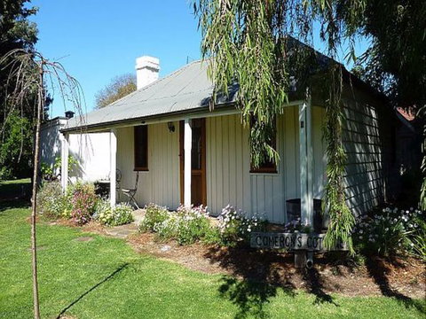 Cameron's Cottage - Accommodation Perth 0