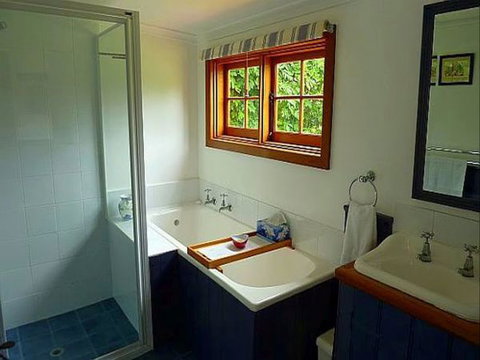 Cameron's Cottage - Accommodation Perth 4