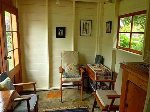 Cameron's Cottage - Accommodation Perth 7