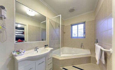 Comfort Inn And Suites Georgian - Accommodation Perth 3