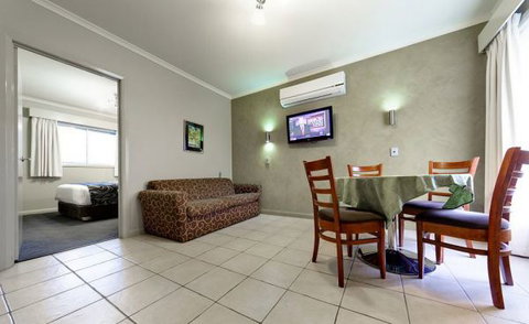 Comfort Inn And Suites Georgian - Accommodation Perth 8