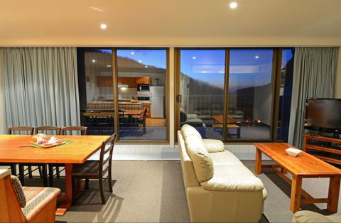 Falls Creek Country Club - Accommodation Perth 6