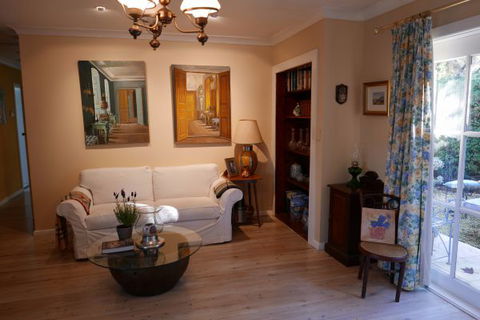 Fernhill Chestnut Farm - Accommodation Perth 4