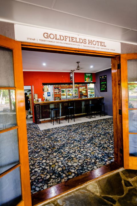 Goldfields Hotel And Finnigan's Rest - Accommodation Perth 3