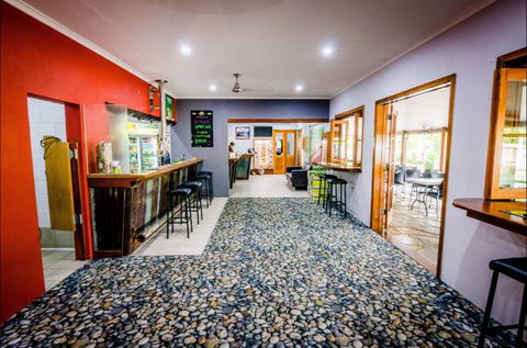 Goldfields Hotel And Finnigan's Rest - Accommodation Perth 5