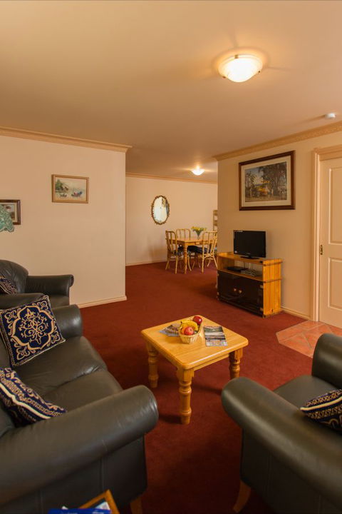 Hamer House - Accommodation Perth 3