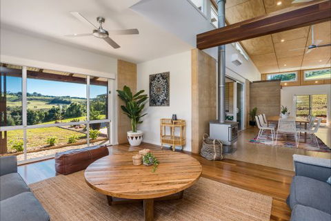 Hinterland Harmony - Accommodation Perth 4