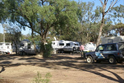 Inglewood Motel And Caravan Park - Accommodation Perth 0