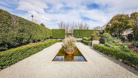 Kyneton Old Rectory - Accommodation Perth 1