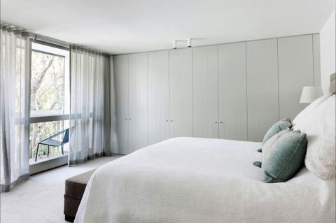 Luxico - Pearce Street - Accommodation Perth 6
