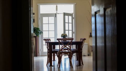 Merewether Beach House B And B - Accommodation Perth 3