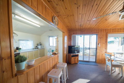 Mundic Waterfront Cottages - Accommodation Perth 4