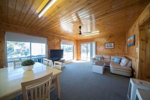 Mundic Waterfront Cottages - Accommodation Perth 6