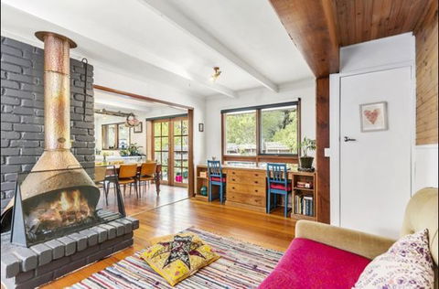 Ocean Groovers Getaway - Accommodation Perth 0