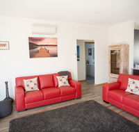 RED FIN part of BLUE FIN HOLIDAY HOMES - Accommodation Perth