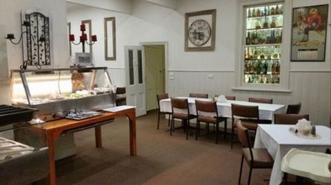 Royal Hotel Snake Valley - Accommodation Perth 1