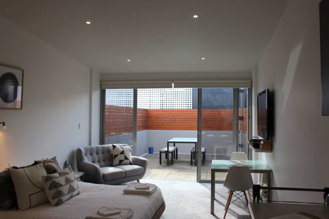 Sandy Bay Studio Apartment - Accommodation Perth 0