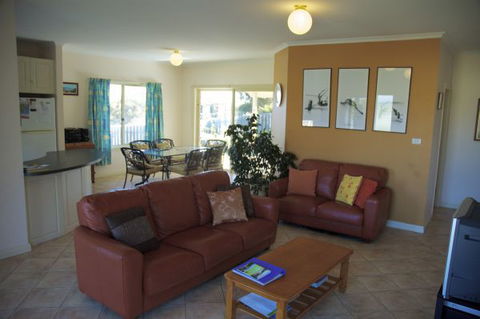 Seashells Apartments Unit 2 - Accommodation Perth 0